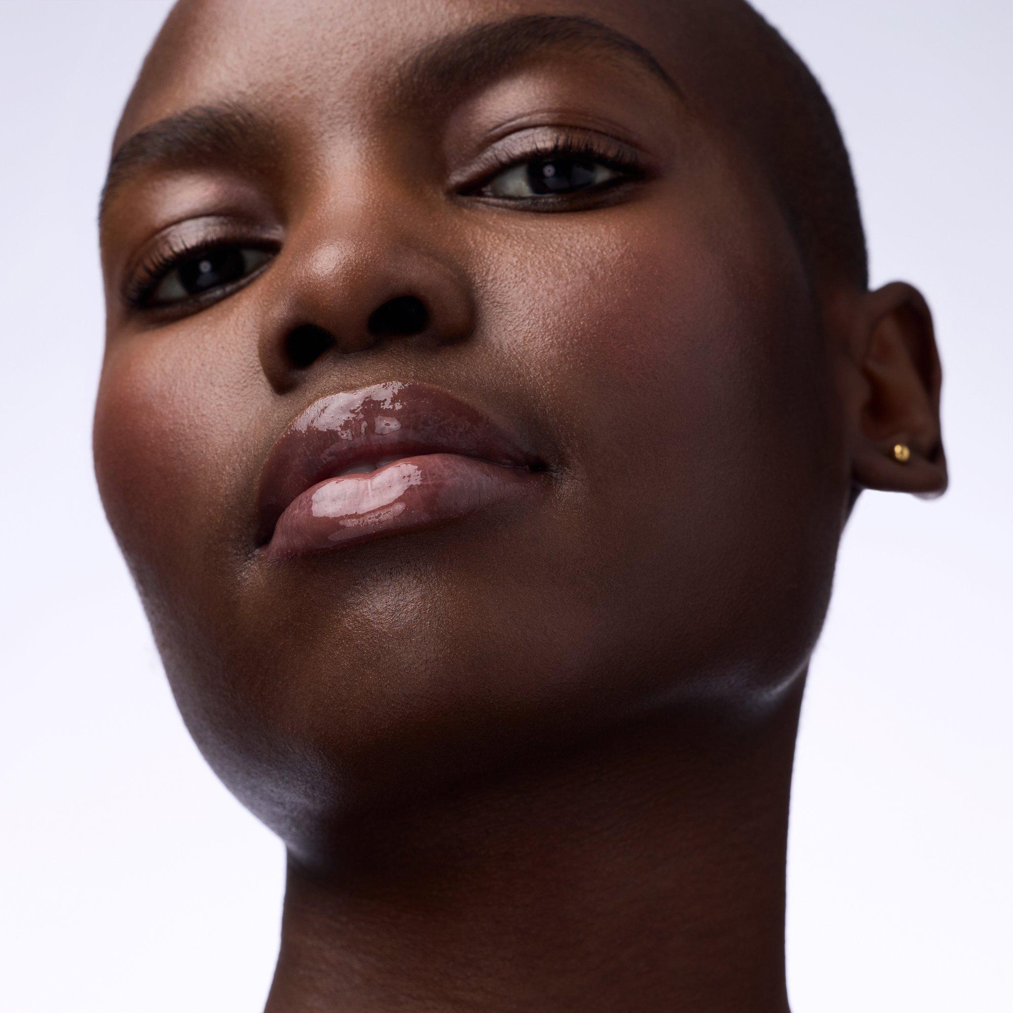 Bálsamo labial brillante Butter Drippin' Glossy Lip Balm