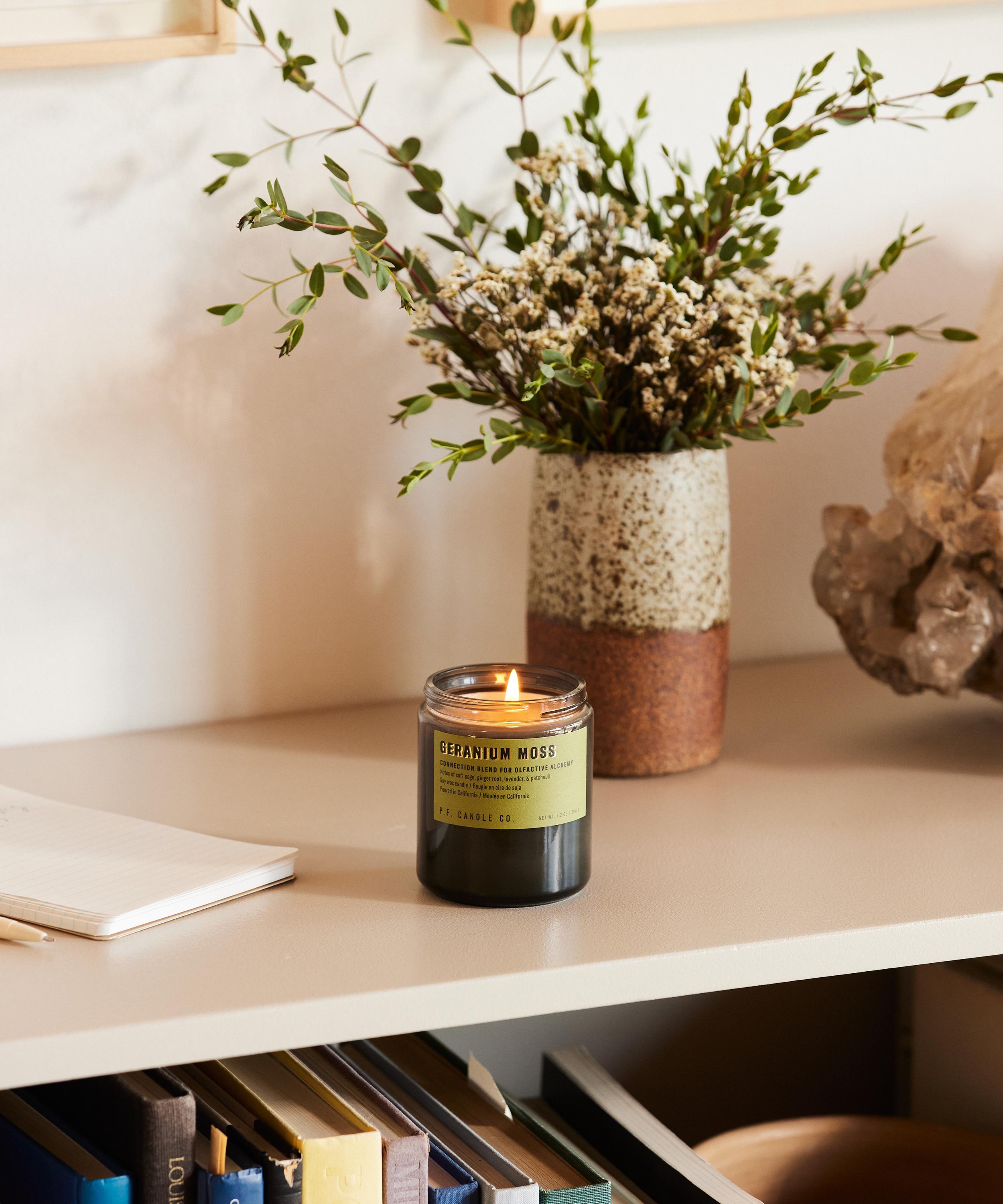 P.F. Candle Co. - Geranium Moss Candle 204g image number 2